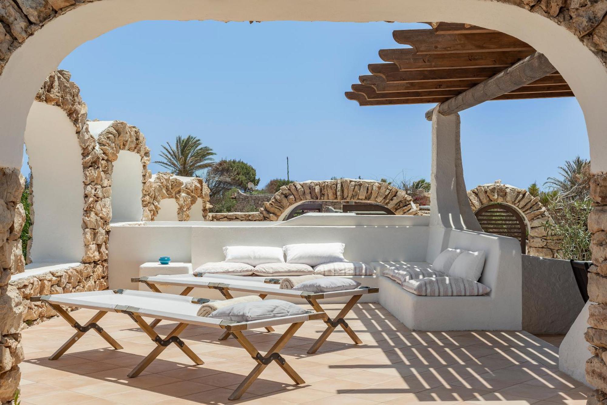 מלון למפדוזה I Dammusi Di Borgo Cala Creta מראה חיצוני תמונה