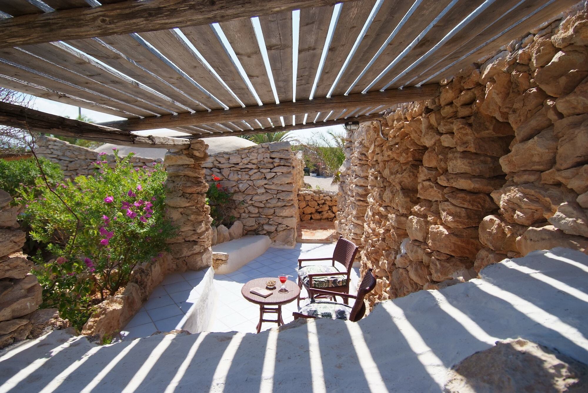 מלון למפדוזה I Dammusi Di Borgo Cala Creta מראה חיצוני תמונה